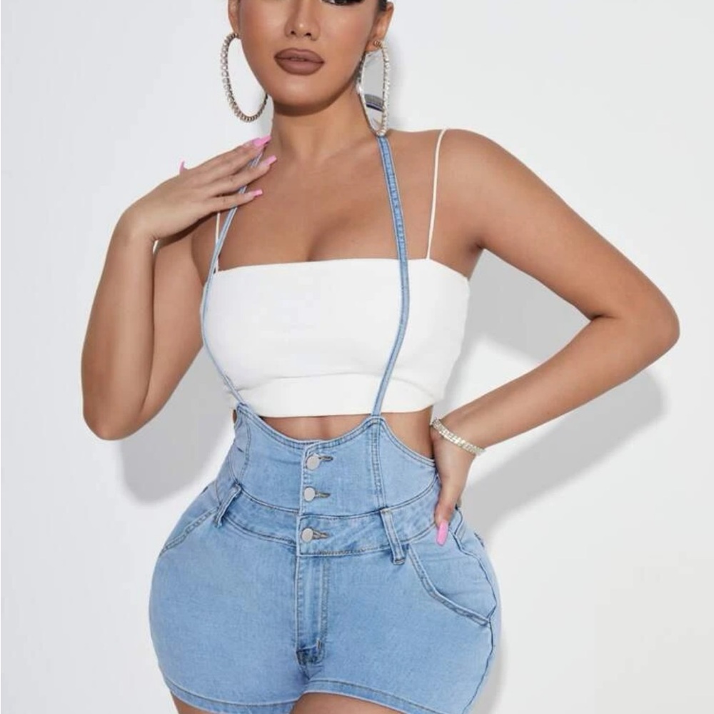 💙BRANDNEW💙 TieBackless Denim Halter Romper